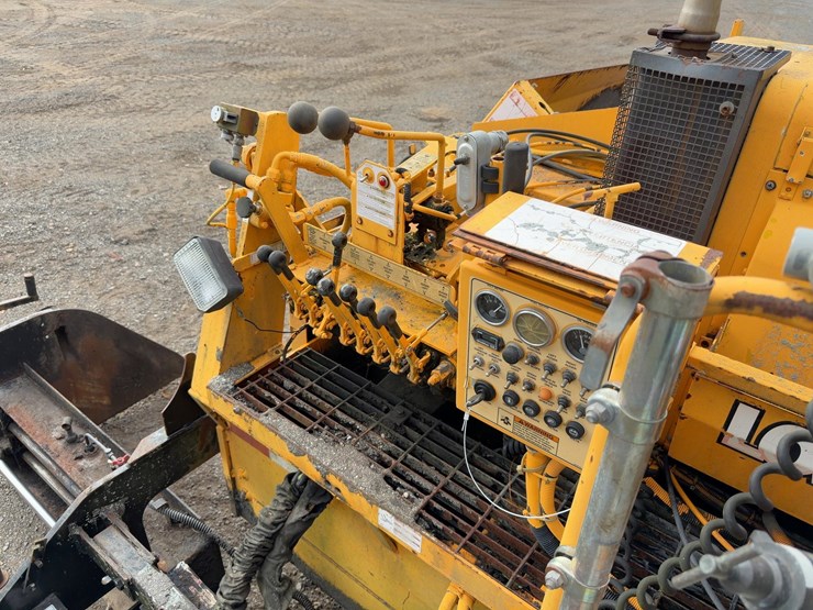 2004-leeboy-l8500t-image-29