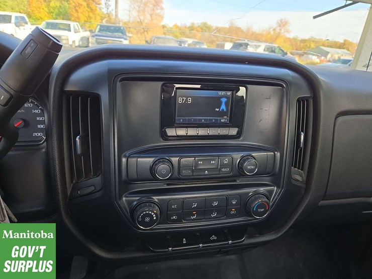 2014-chevrolet-silverado-1500-image-19