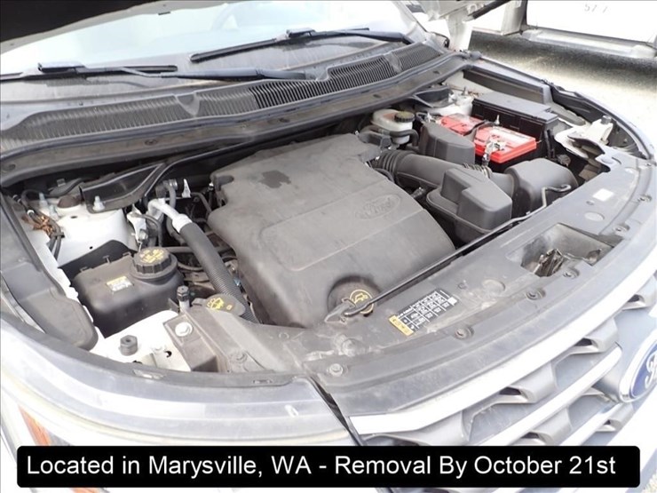 2016-ford-explorer-image-21