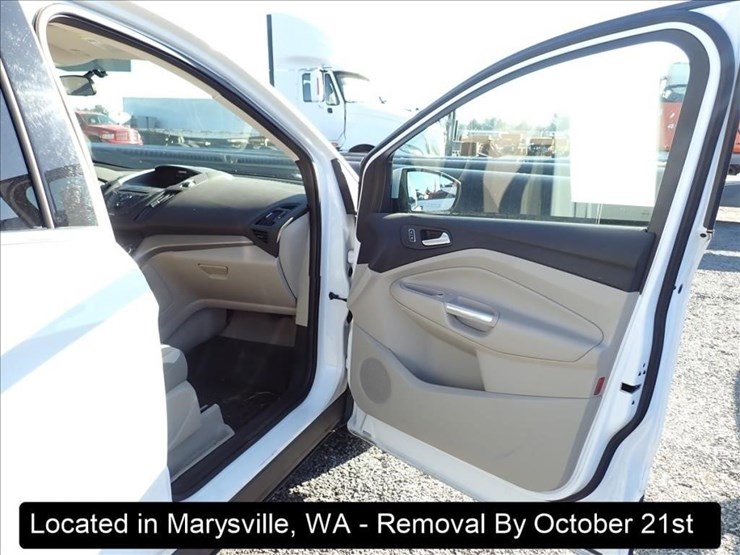 2013-ford-escape-image-24