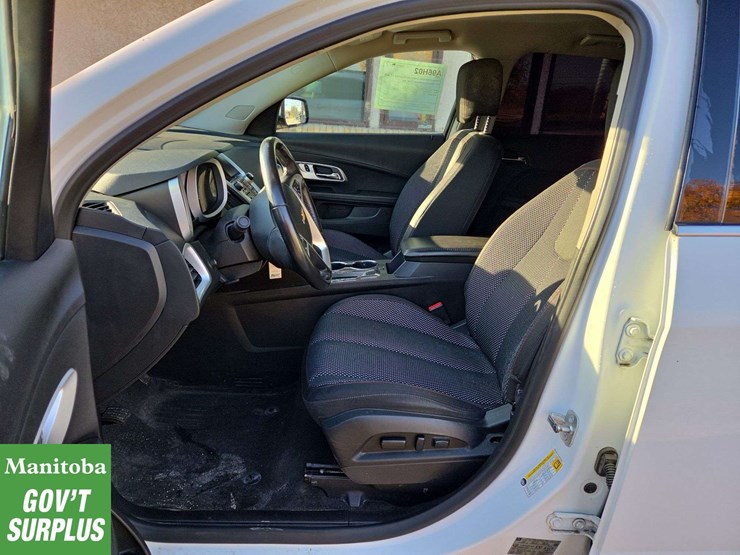 2017-chevrolet-equinox-image-16