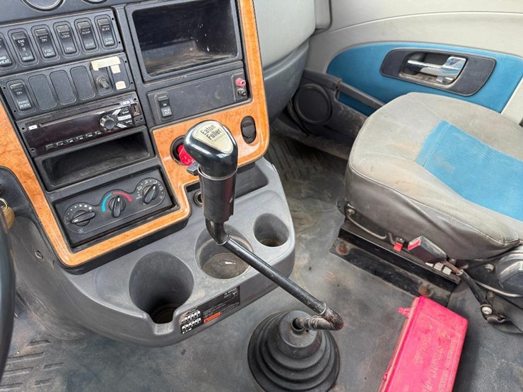 international-prostar-image-55
