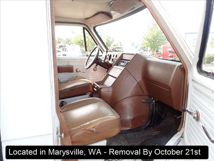 1989-chevrolet-30-image-2
