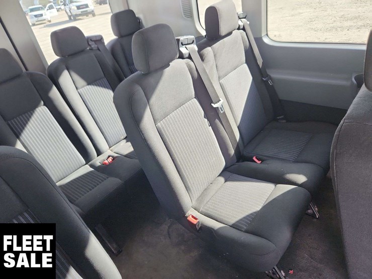 2016-ford-transit-image-31