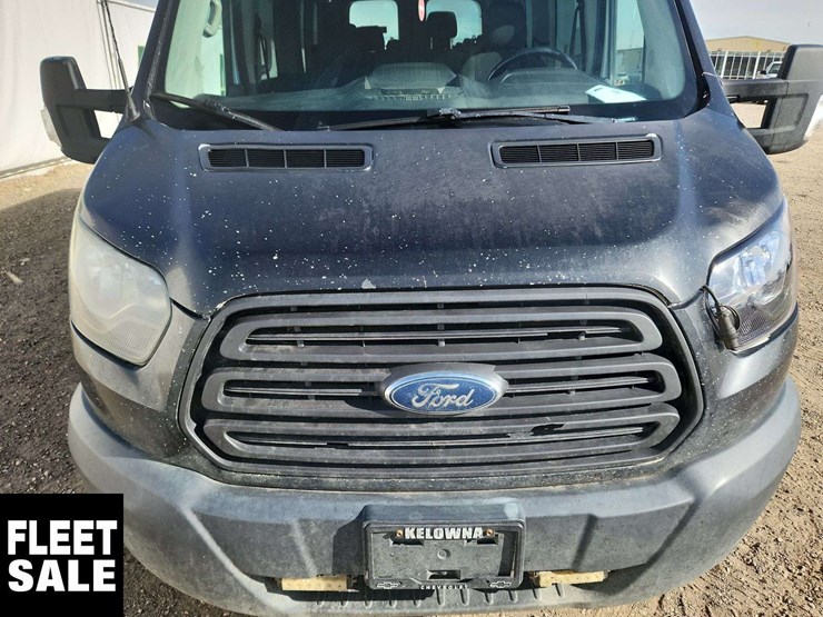 2016-ford-transit-image-16