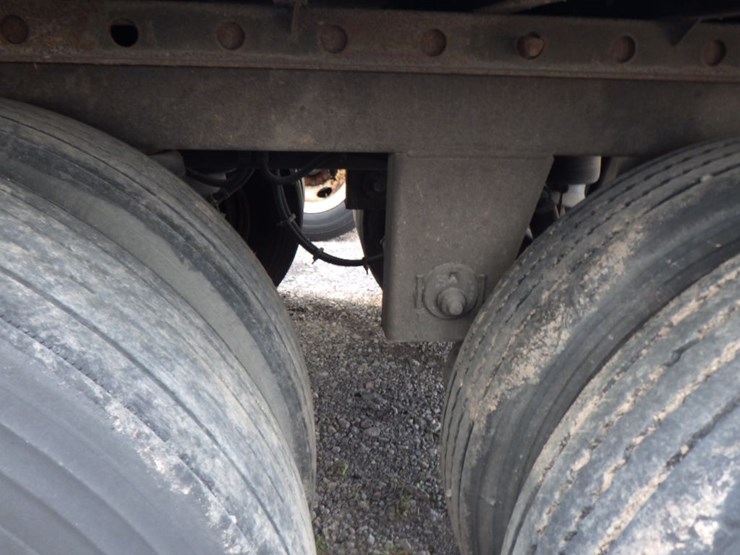2012-utility-3000r-image-21