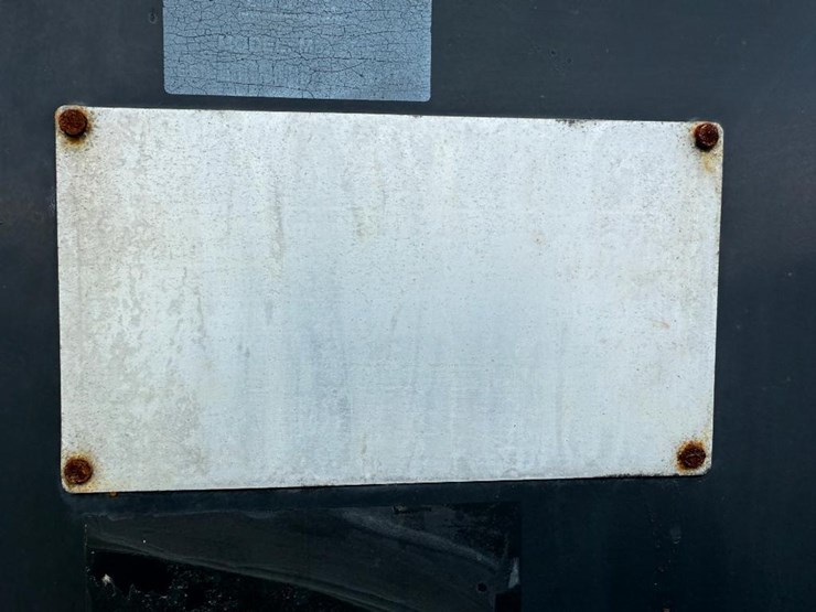 2019-case-721g-image-54