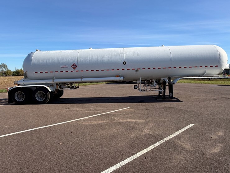 #1848-•-1997-leslie-44'-tanker-trailer-image-4