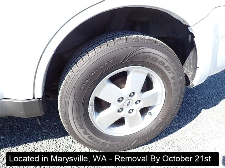 2012-ford-escape-image-16