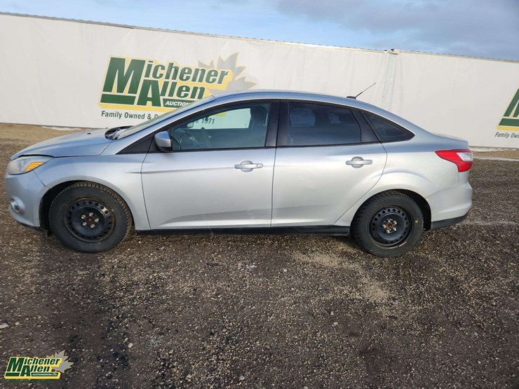 2012-ford-focus-se-image-5