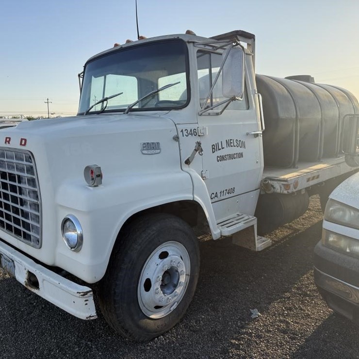 FORD F700
