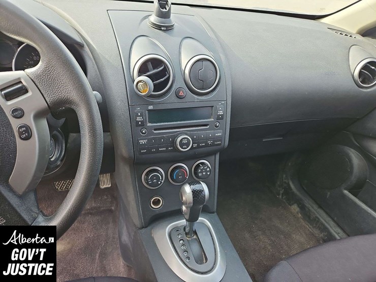 2009-nissan-rogue-s-image-8