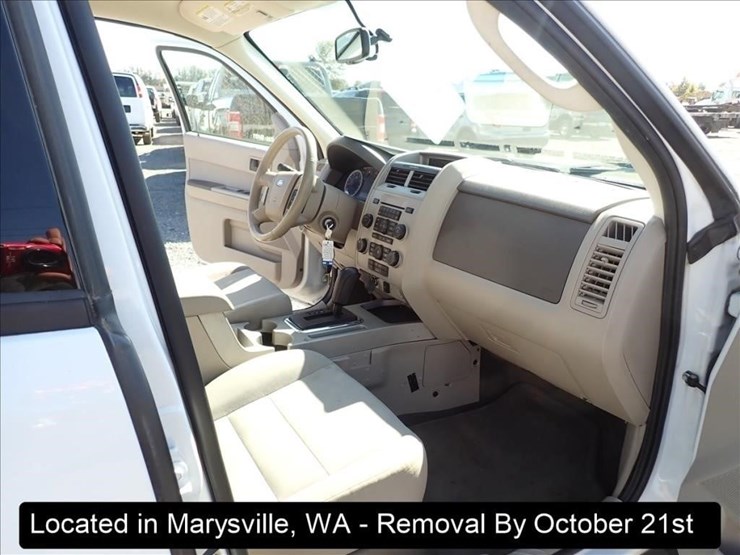 2012-ford-escape-image-2