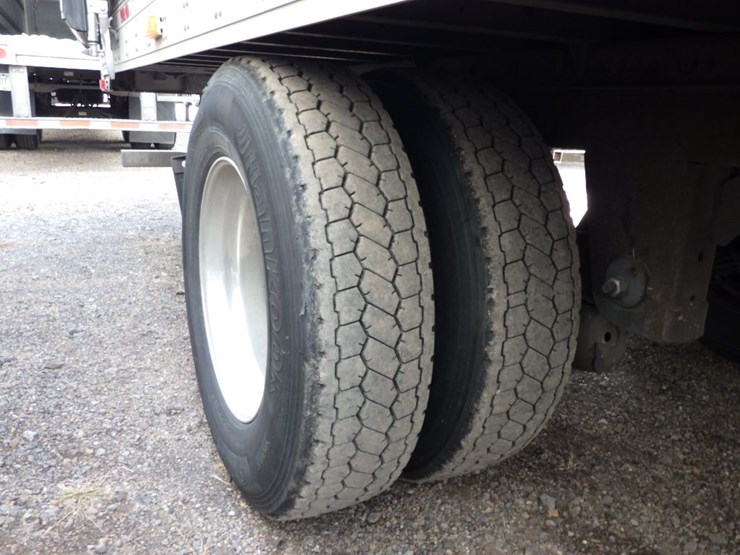 2015-utility-3000r-image-10