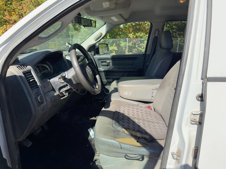 2013-dodge-ram-1500-image-18