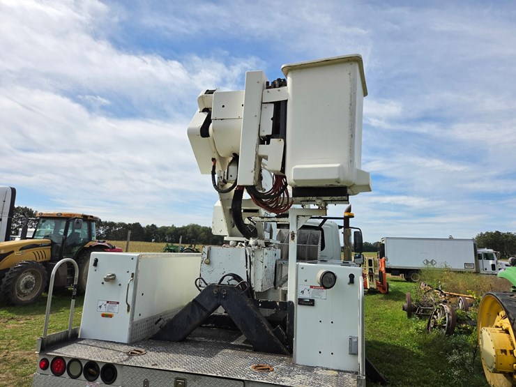 2007-international-durastar-4400-image-18