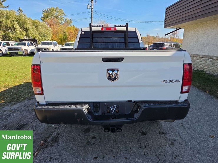 2015-dodge-1500-image-6