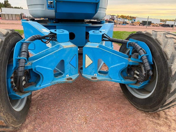 genie-zx135/70-image-12