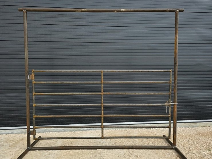 10ft-free-standing-bow-gate-image-2