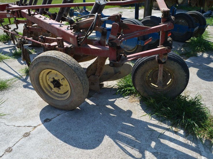 case-720-5-bottom-plow-image-9