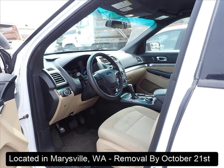 2016-ford-explorer-image-5