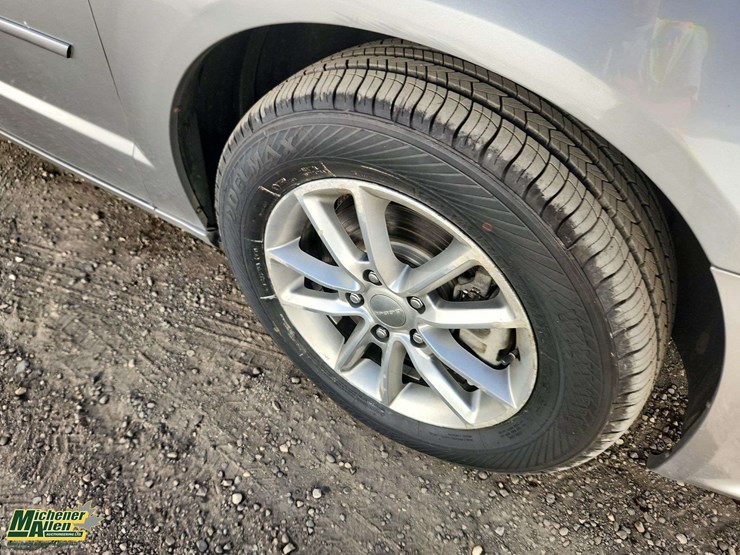 2014-dodge-grand-caravan-se-image-9