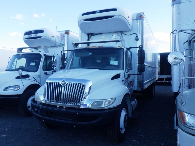 2012-international-durastar-4300-image-1