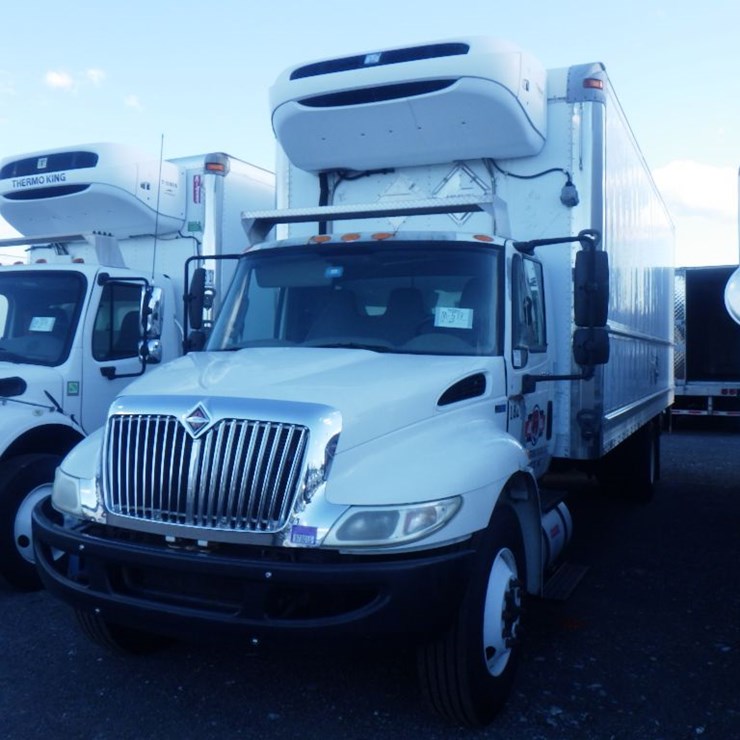 2012 INTERNATIONAL DURASTAR 4300