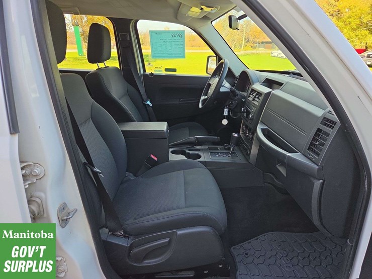 2009-jeep-liberty-image-29