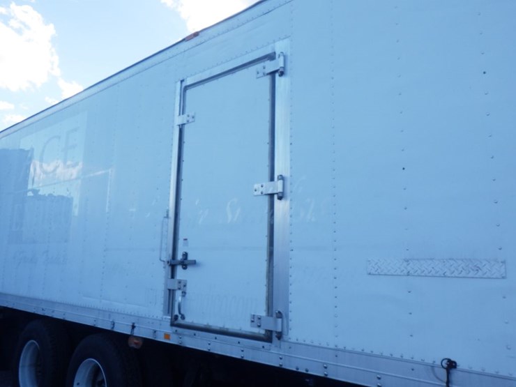 2017-freightliner-cascadia-113-image-5