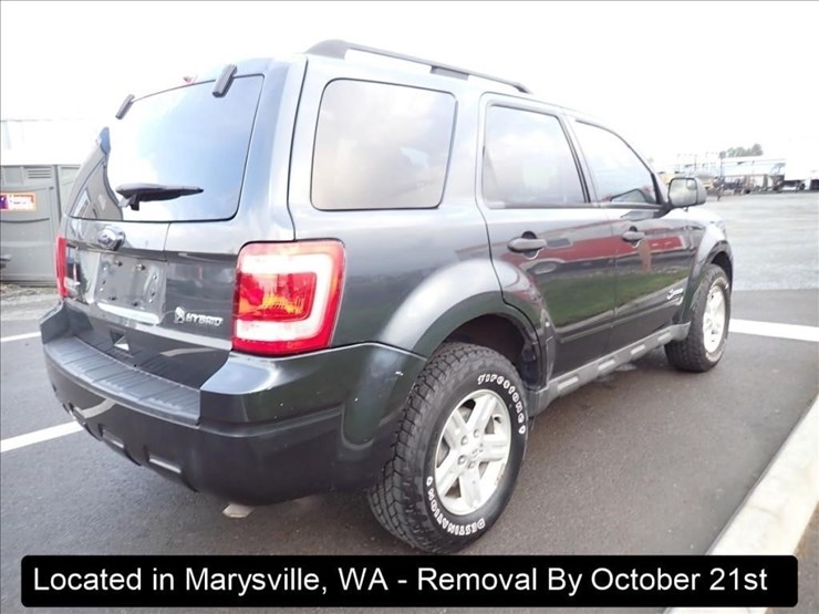 2010-ford-escape-image-11