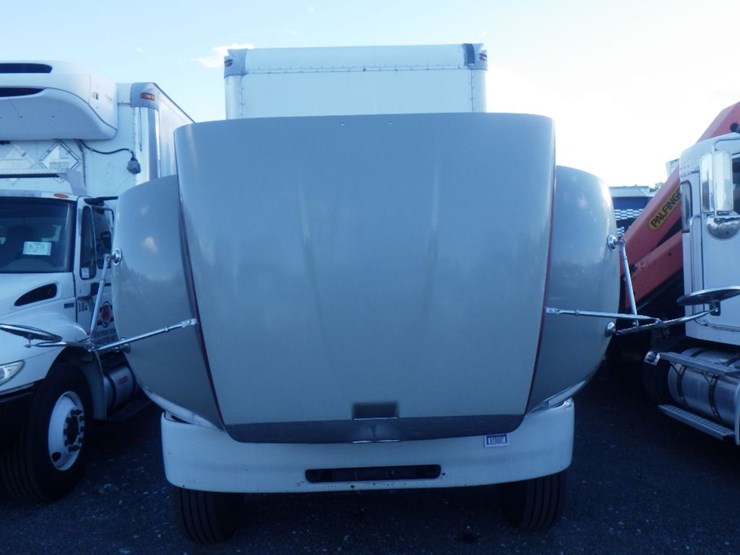 2014-peterbilt-337-image-17