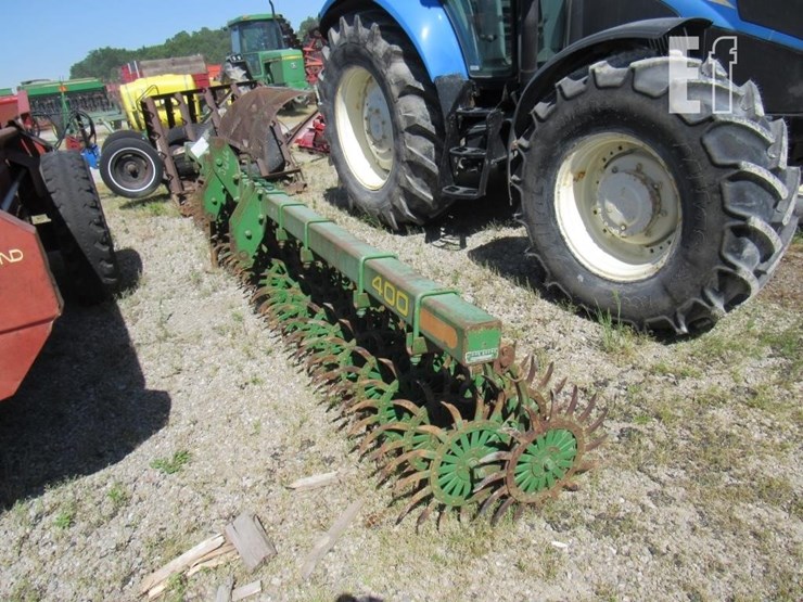 john-deere-400-image-1