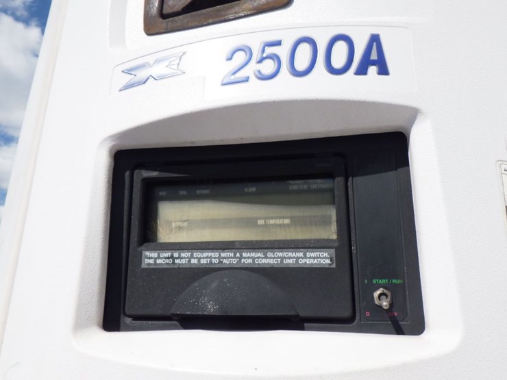 2012-utility-3000r-image-28
