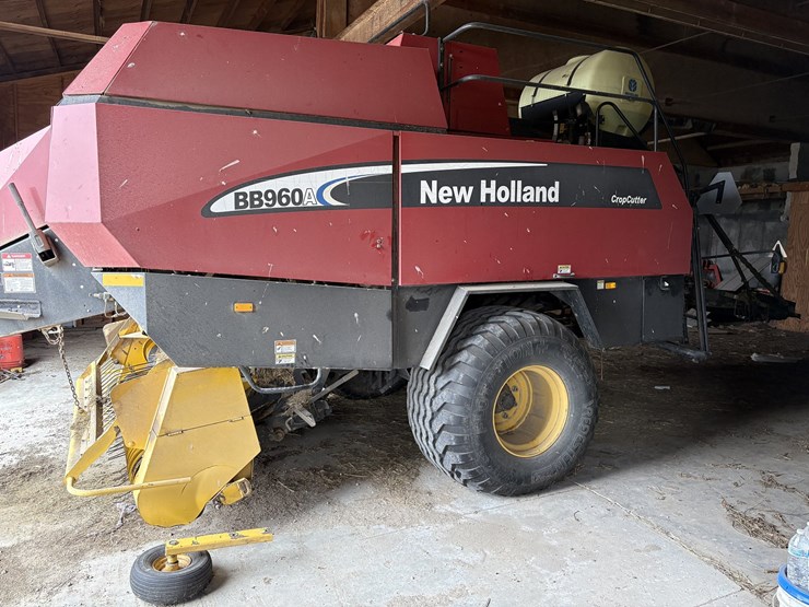 2004-new-holland-bb960a-image-4