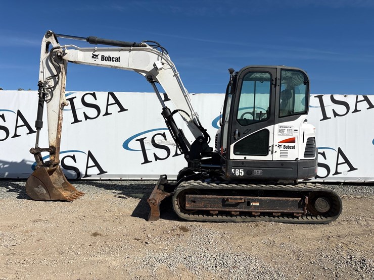 bobcat-e85-image-2