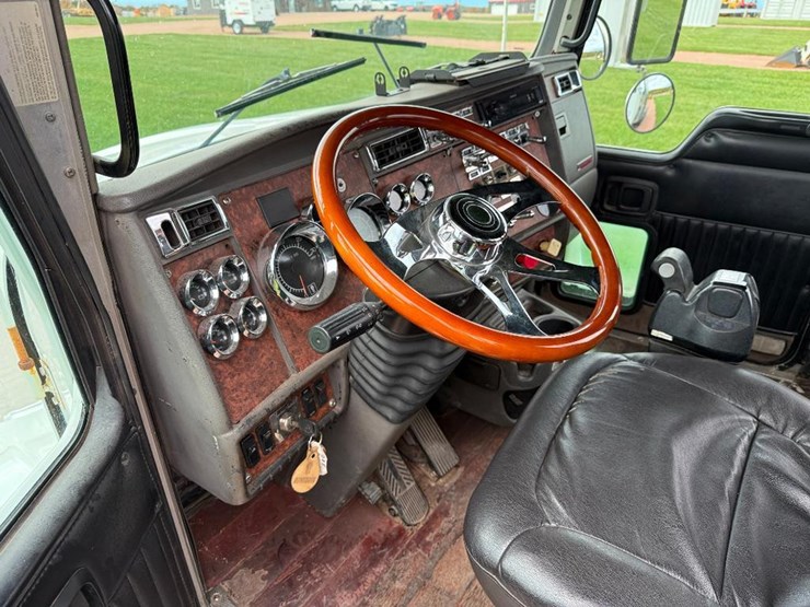kenworth-t800-image-58
