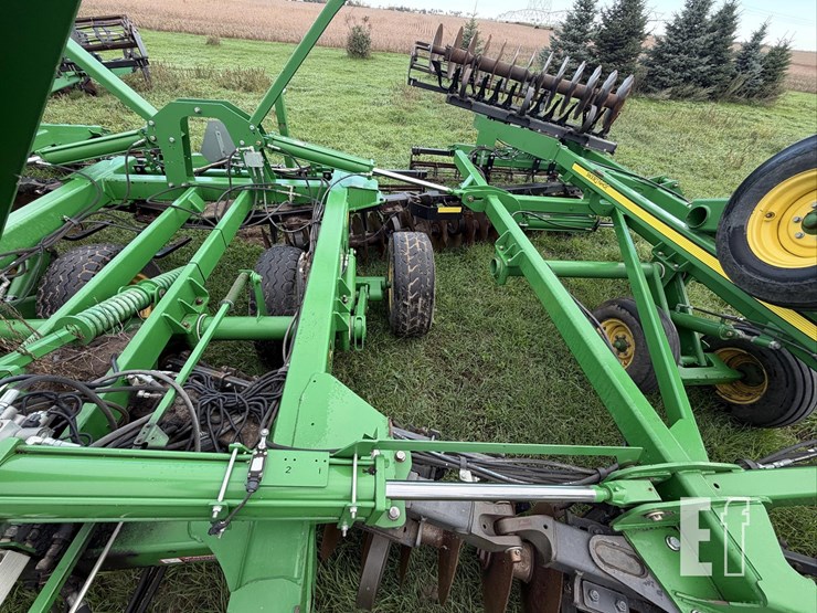 john-deere-2623vt-image-16