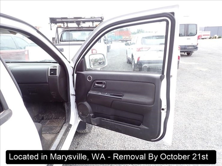 2011-chevrolet-colorado-image-2