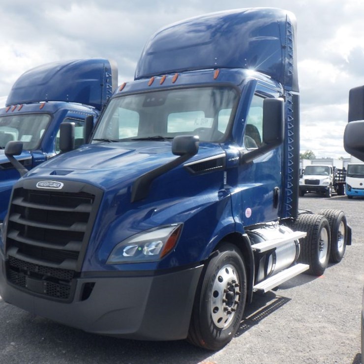 2022 FREIGHTLINER CASCADIA 116