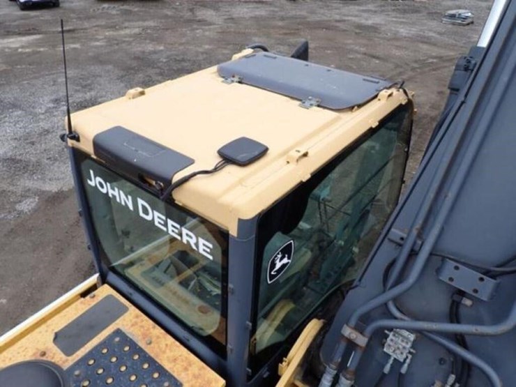 2012-deere-350g-lc-image-74