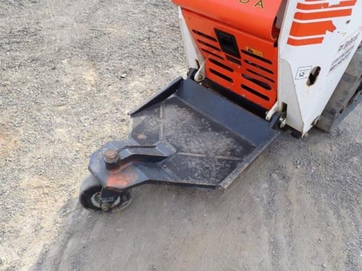 2014-bobcat-mt55-image-14