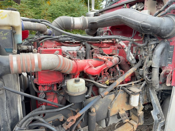 2008-peterbilt-367-image-8