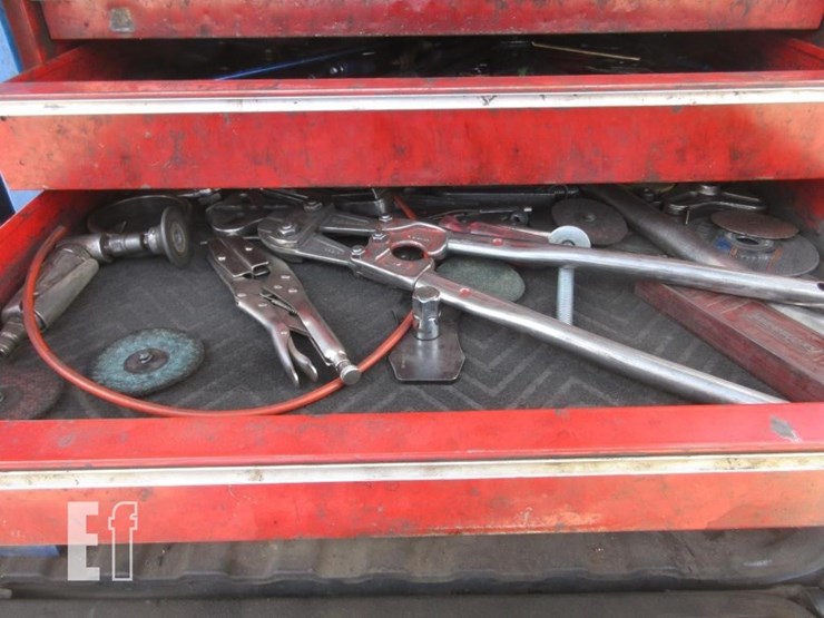 2008-chevrolet-3500-image-21