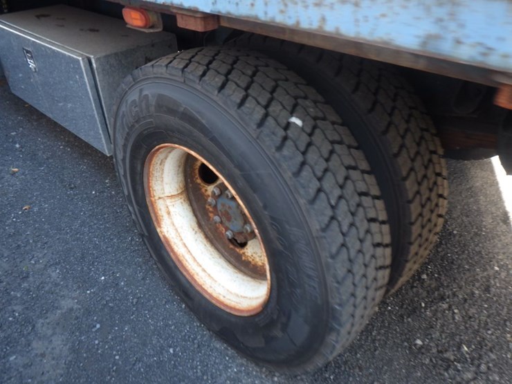 2014-kenworth-t370-image-8