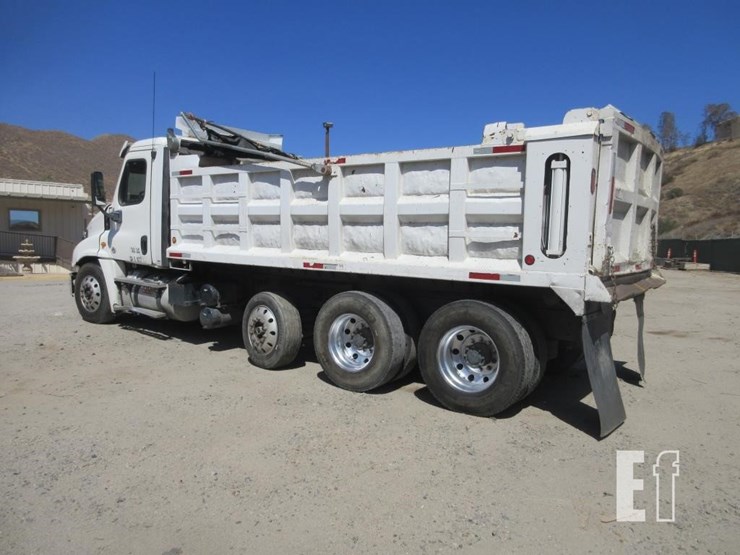 2013-freightliner-cascadia-125-image-4