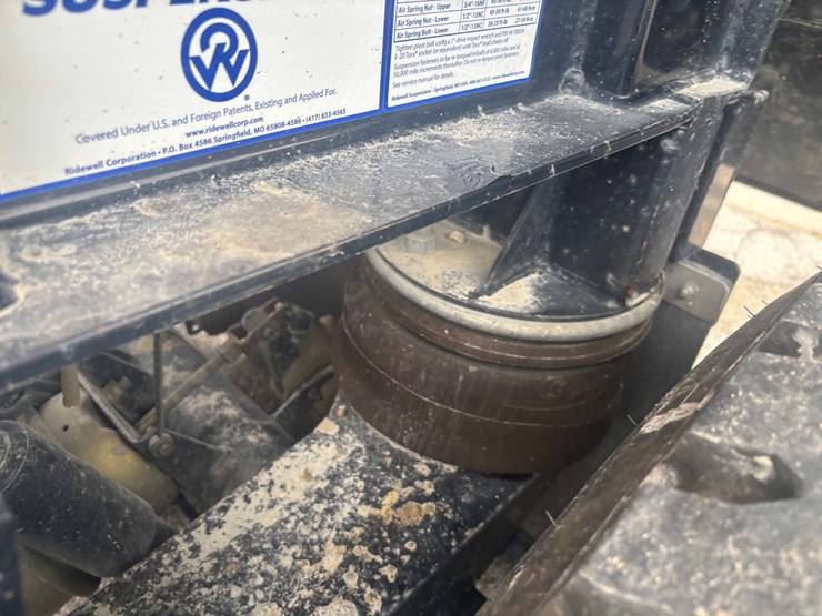 2025-axle-end-dump-image-68