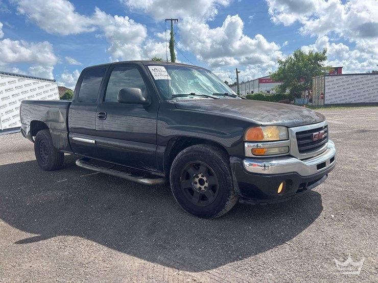 2006-gmc-1500-image-2