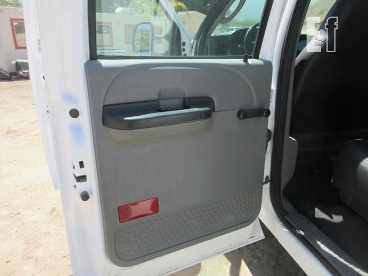 2006-ford-f550-sd-xl-image-14