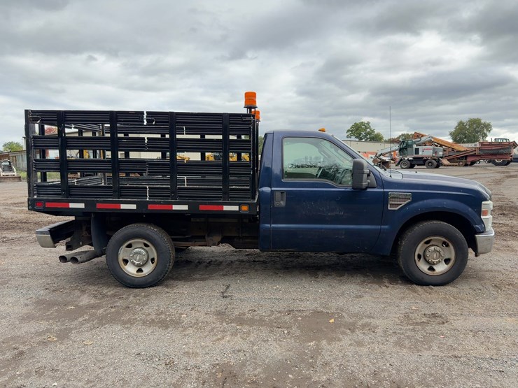 2010-ford-f350-xl-image-6